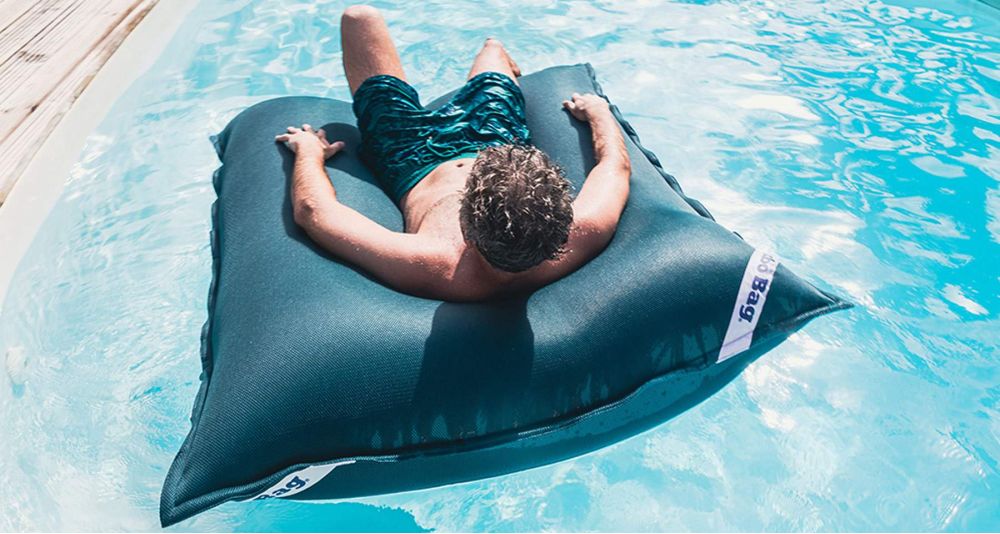 Pouf géant flottant pour piscine Swimming Bag marque Jumbo Bag