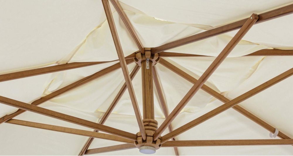 Parasol déporté écru en bois haut de gamme Capua