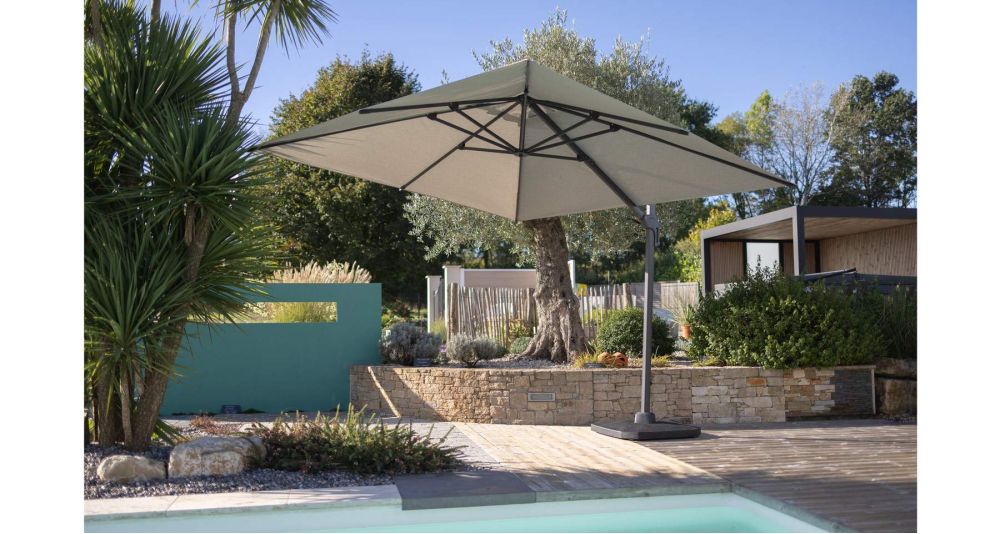 Parasol déporté rotatif 3 x 3 m avec toile anti UV Hendaye