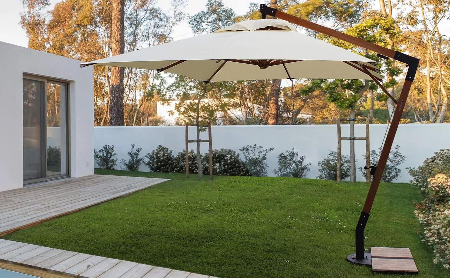 Parasol en bois avec toile écrue