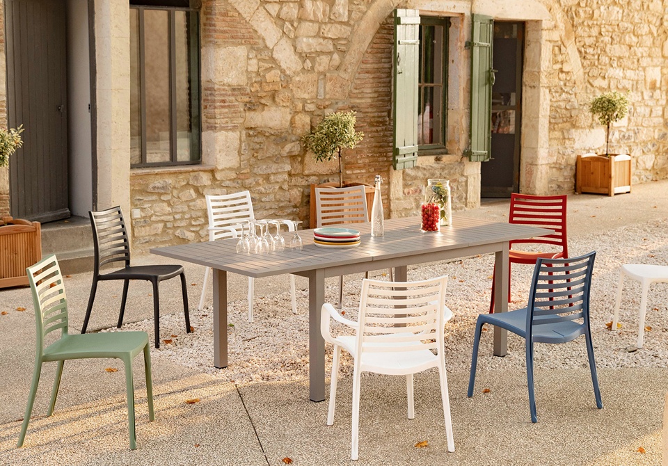Ensemble table et chaises de jardin pour 6 personnes en inox